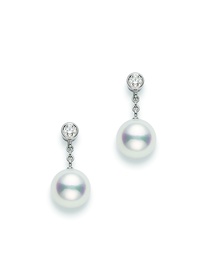 Akoya Pearl