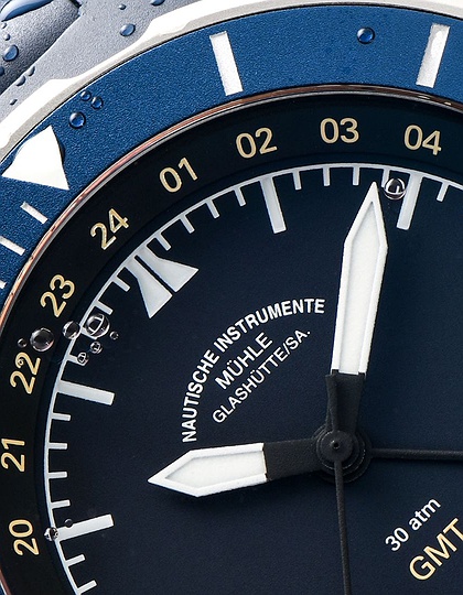 Vīriešu pulkstenis / unisex  MÜHLE-GLASHÜTTE, S.A.R. Seebataillon GMT / 45mm, SKU: M1-28-62-KB-II | dimax.lv