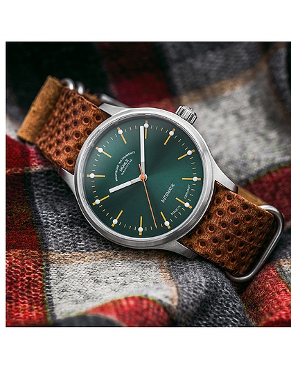 Vīriešu pulkstenis / unisex  MÜHLE-GLASHÜTTE, Panova Green / 40mm, SKU: M1-40-76-LB-I | dimax.lv