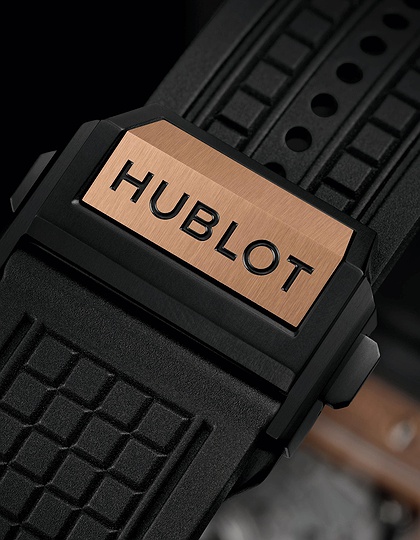 Men's watch / unisex  HUBLOT, Square Bang Unico King Gold Ceramic / 42mm, SKU: 821.OM.0180.RX | dimax.lv